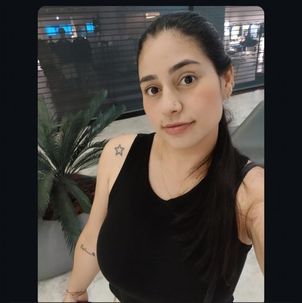 613296748: Chica busca chico en Murcia