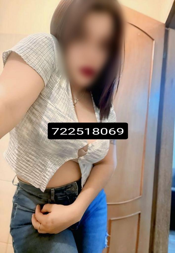 722518069: Chica busca chico en Málaga
