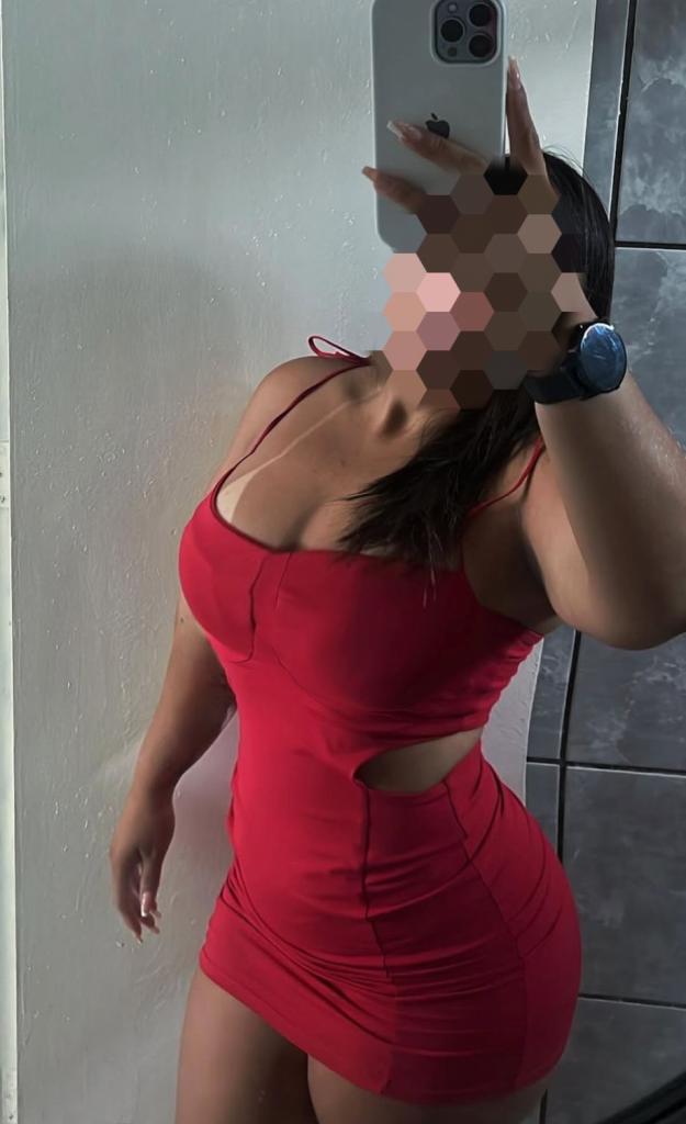 Chica busca chico en Huelva: 