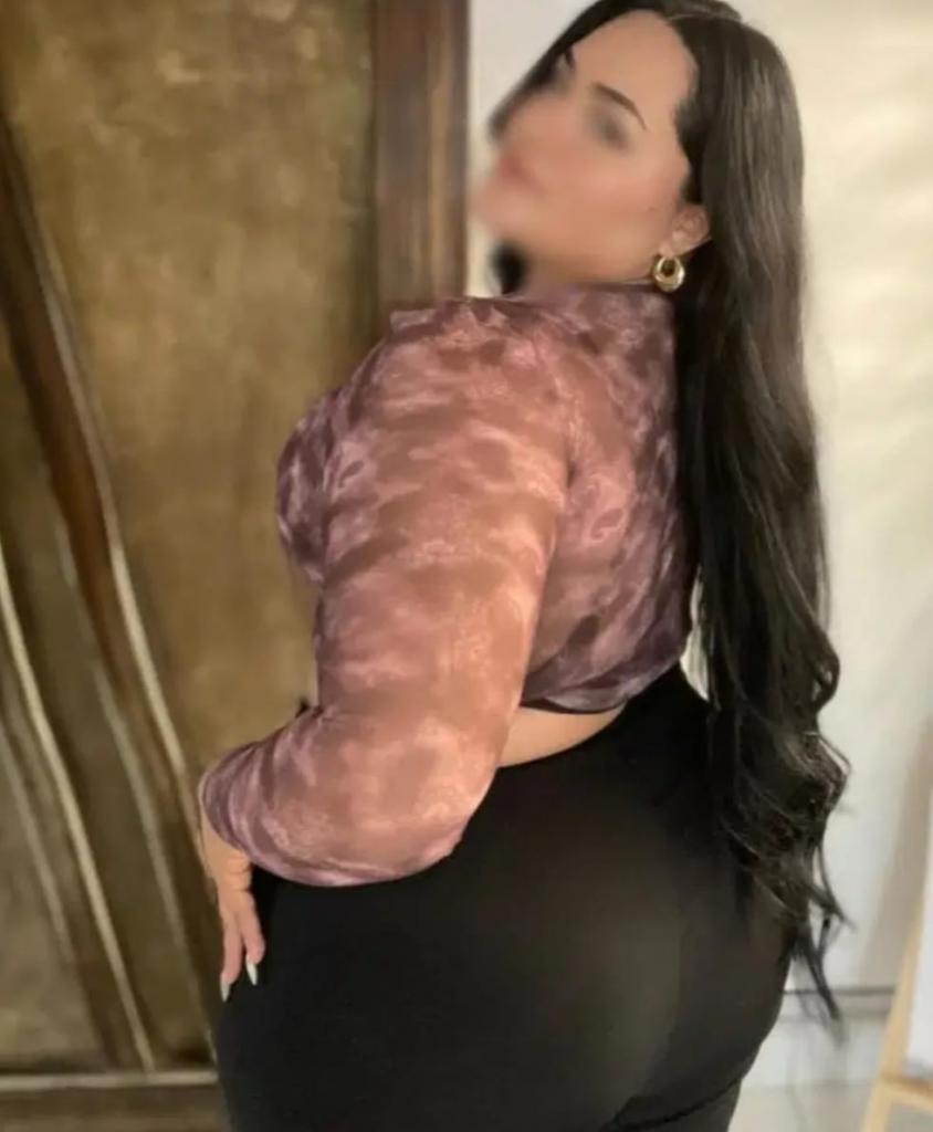 643479341: Chica busca chico en Almería