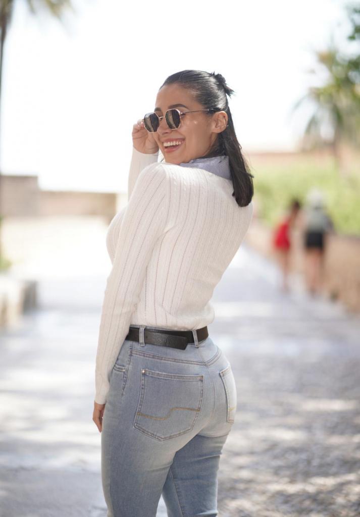 674758541: Chica busca chico en Mallorca