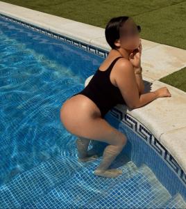 677315283: Chica busca chico en Cádiz