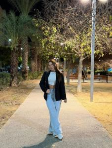 613965975: Chica busca chico en Alicante