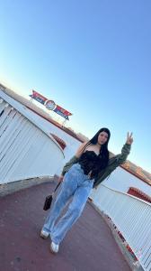 674958711: Chica busca chico en Las Palmas