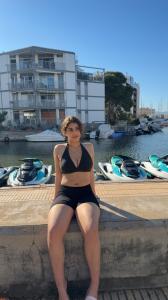 613390530: Chica busca chico en Barcelona