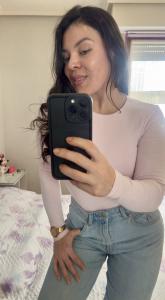 610533124: Chica busca chico en La Coruña