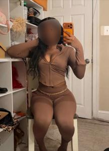 632239389: Chica busca chico en Cádiz