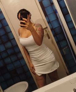 670657400: Chica busca chico en Barcelona