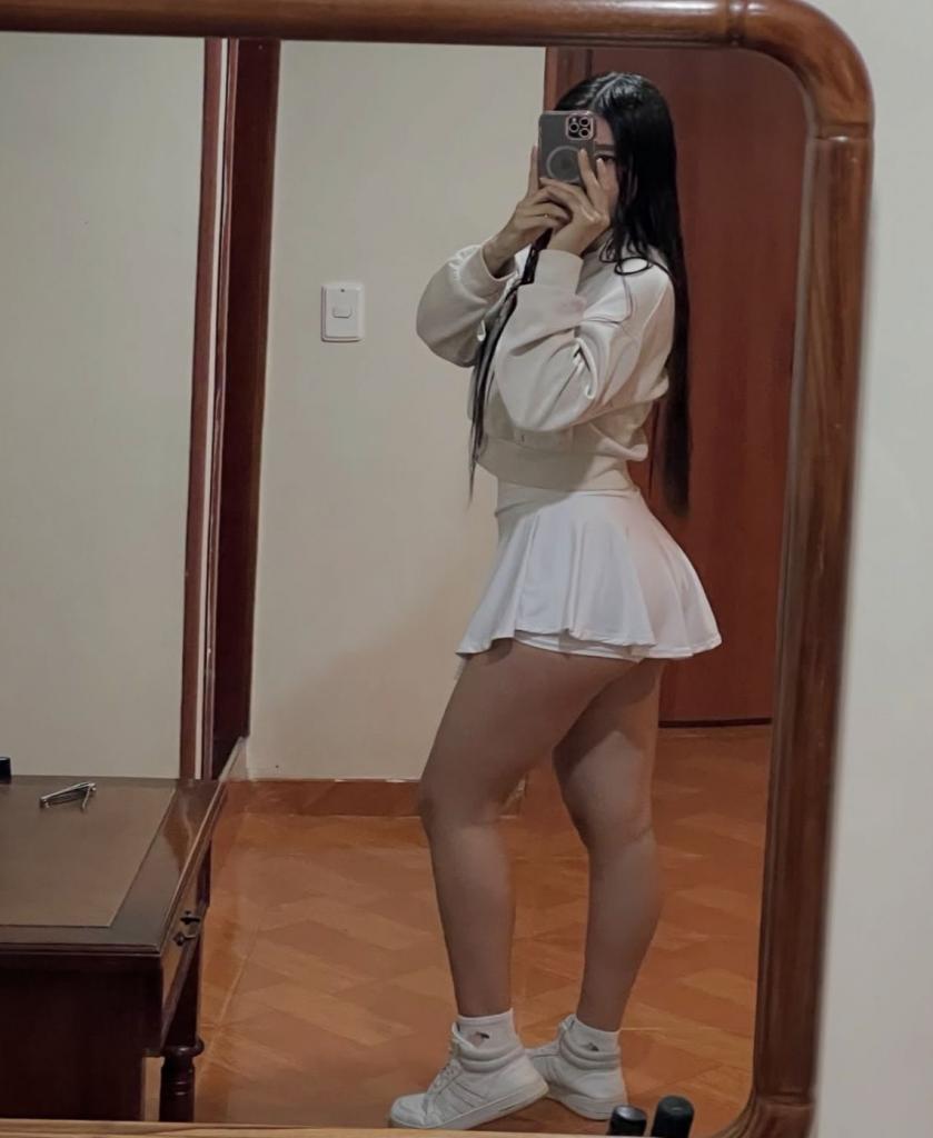 Chica busca chico en Almería: 