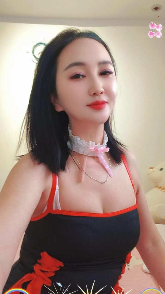 607410618: Chica busca chico en Madrid