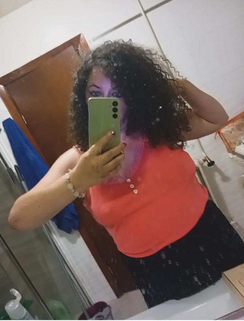 641934570: Chica busca chico en León