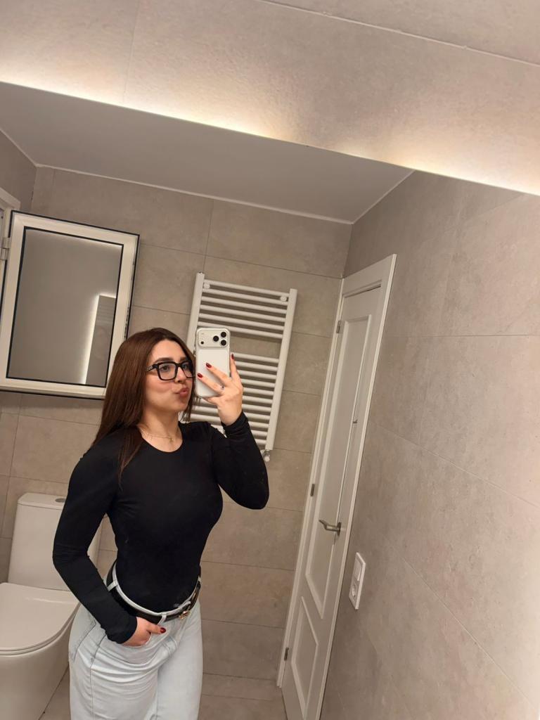 613965975: Chica busca chico en Alicante