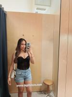 667694619: Chica busca chico en Sevilla