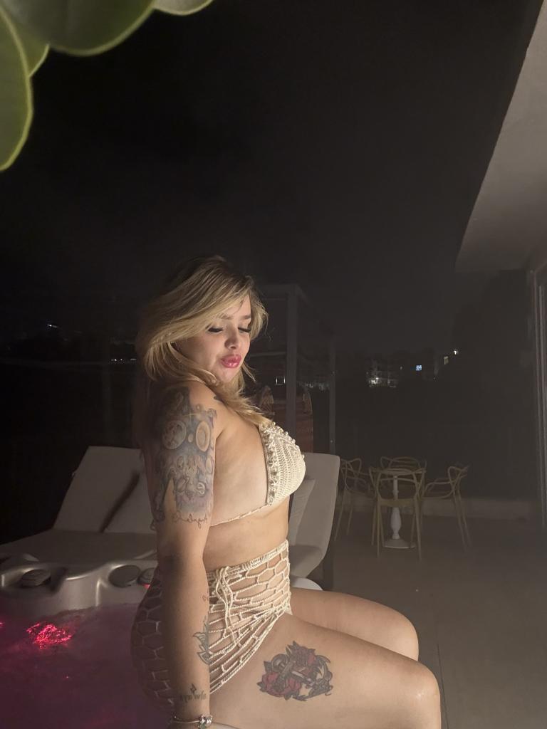 633863698: Chica busca chico en Alicante