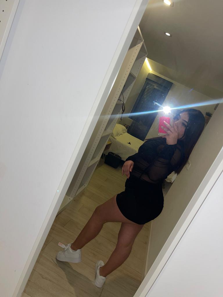 Chica busca chico en Valencia: Chica busca chico