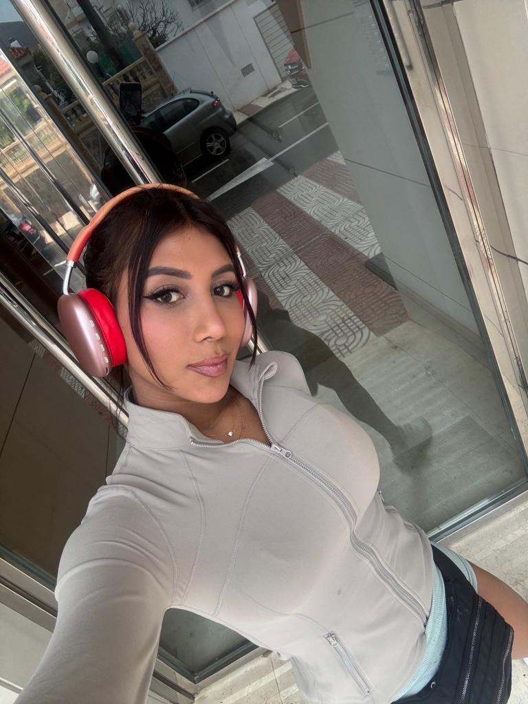 678667377: Travesti en Barcelona