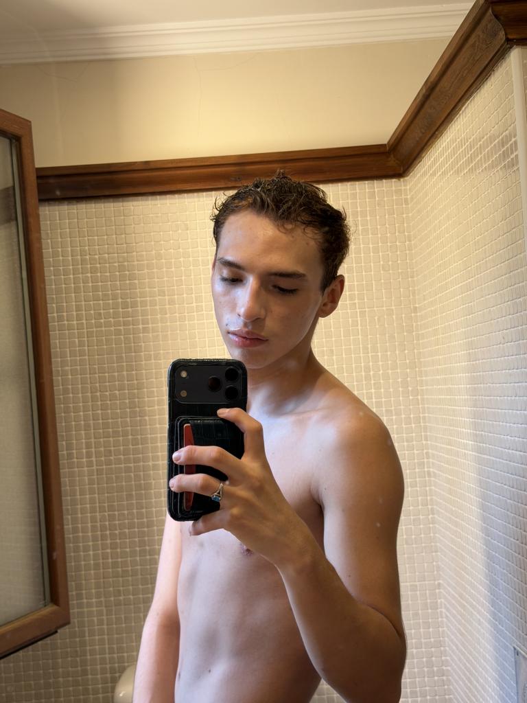 645318377: Chico busca chica en Madrid