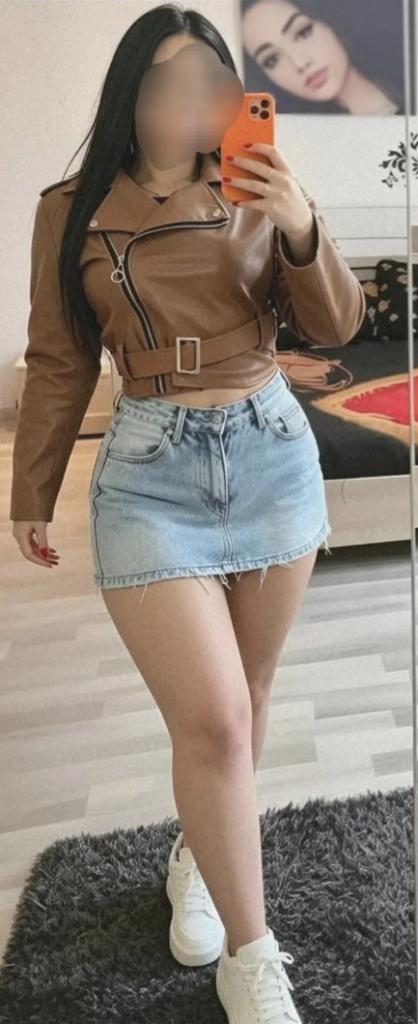 Chica busca chico en La Coruña: Chica busca chico