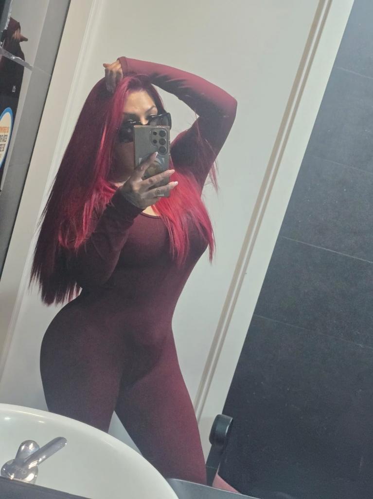 604171891: Chica busca chico en Valencia