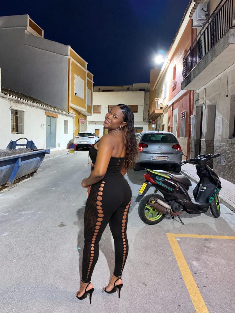 600529802: Chica busca chico en Sevilla
