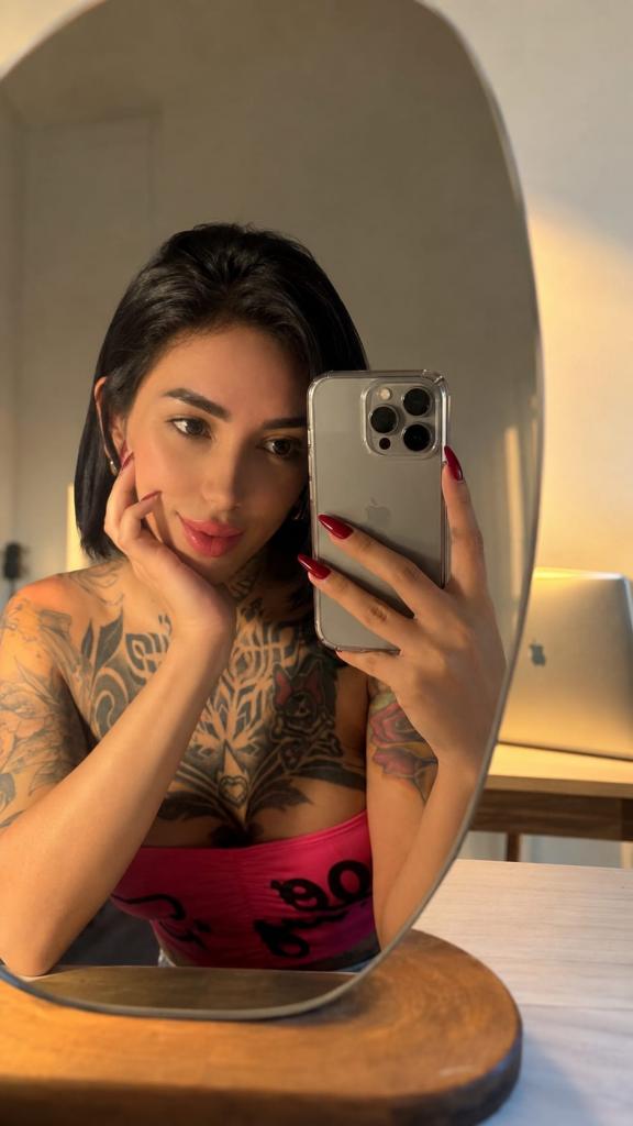 683491189: Transexual en Pontevedra