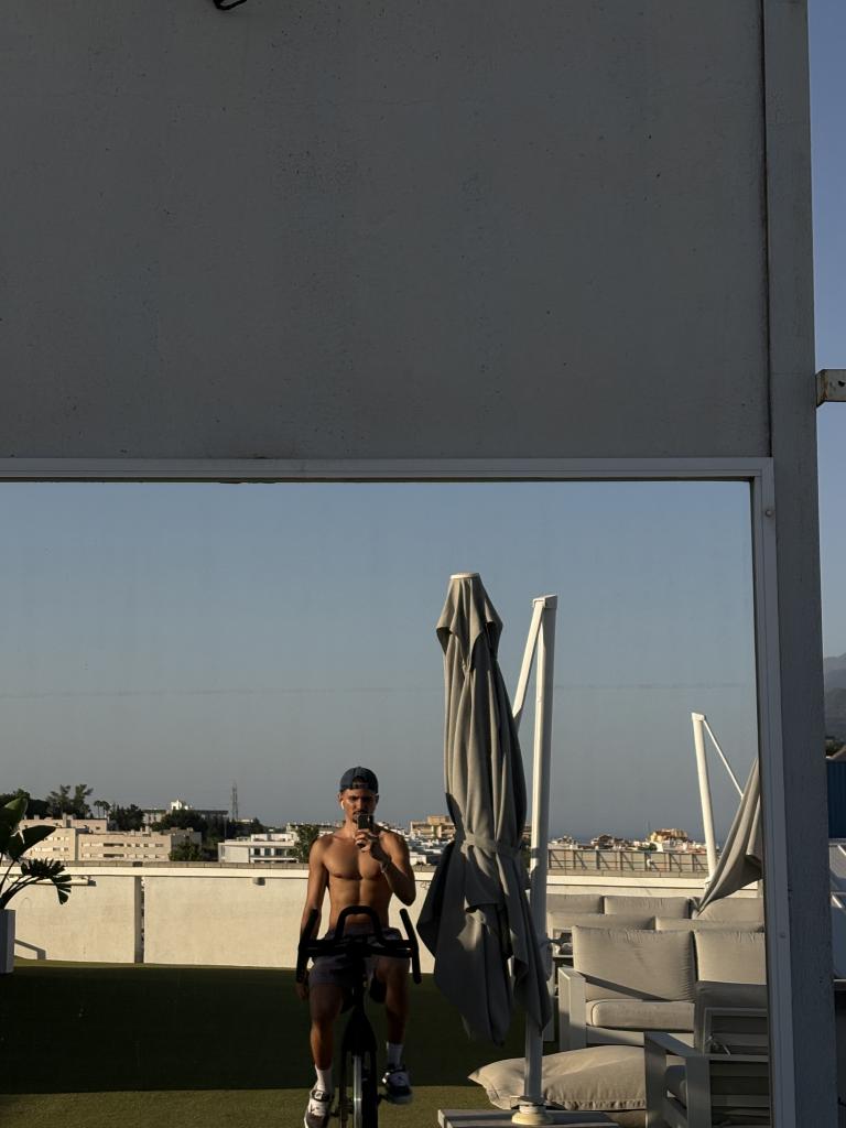 613904826: Chico busca chica en Málaga