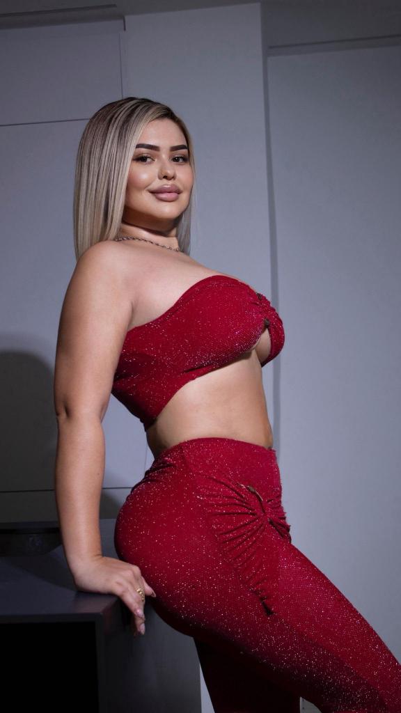 661789682: Chica busca chico en Tenerife