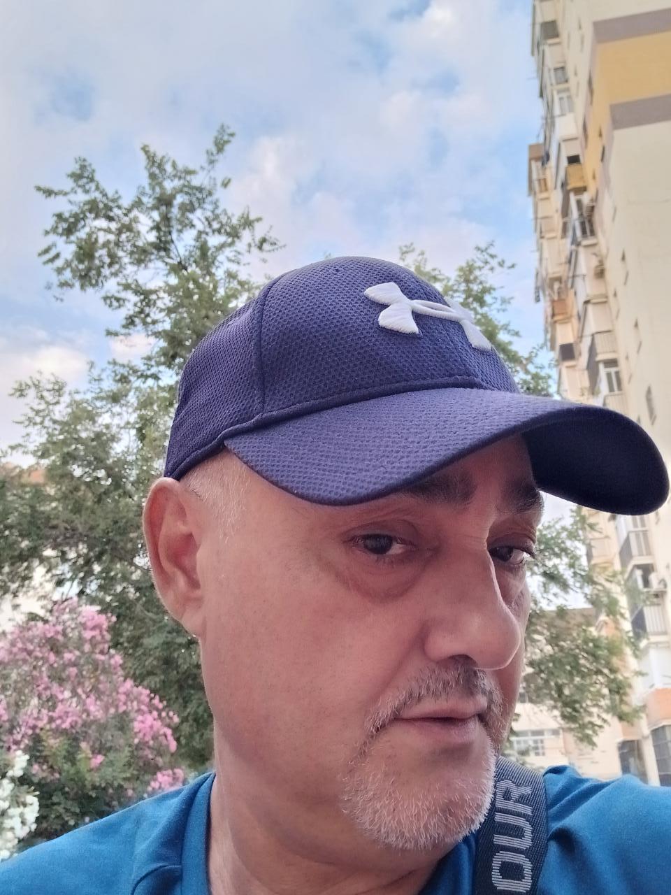 Chico busca chica en Málaga: 