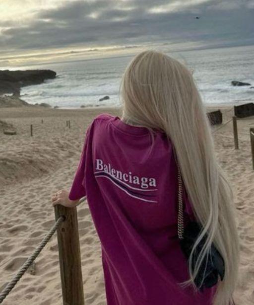 743071903: Chica busca chico en La Coruña