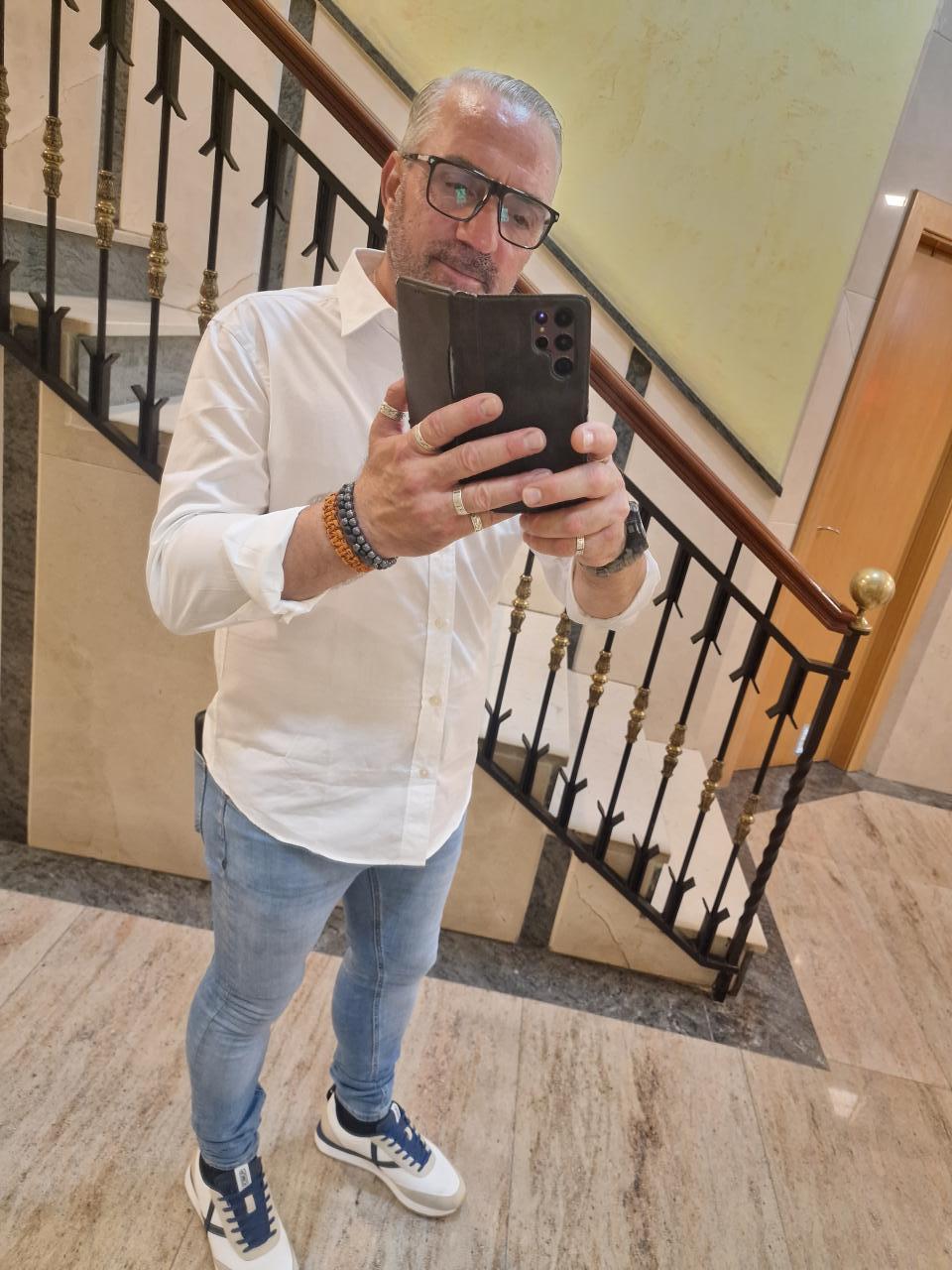 614164070: Chico busca chica en Granada