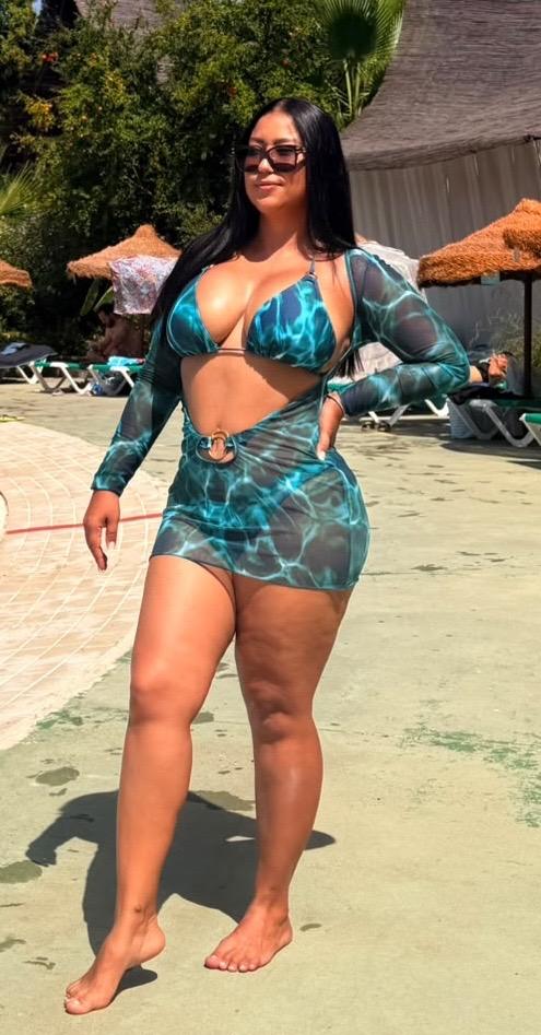 614522893: Chica busca chico en Sevilla