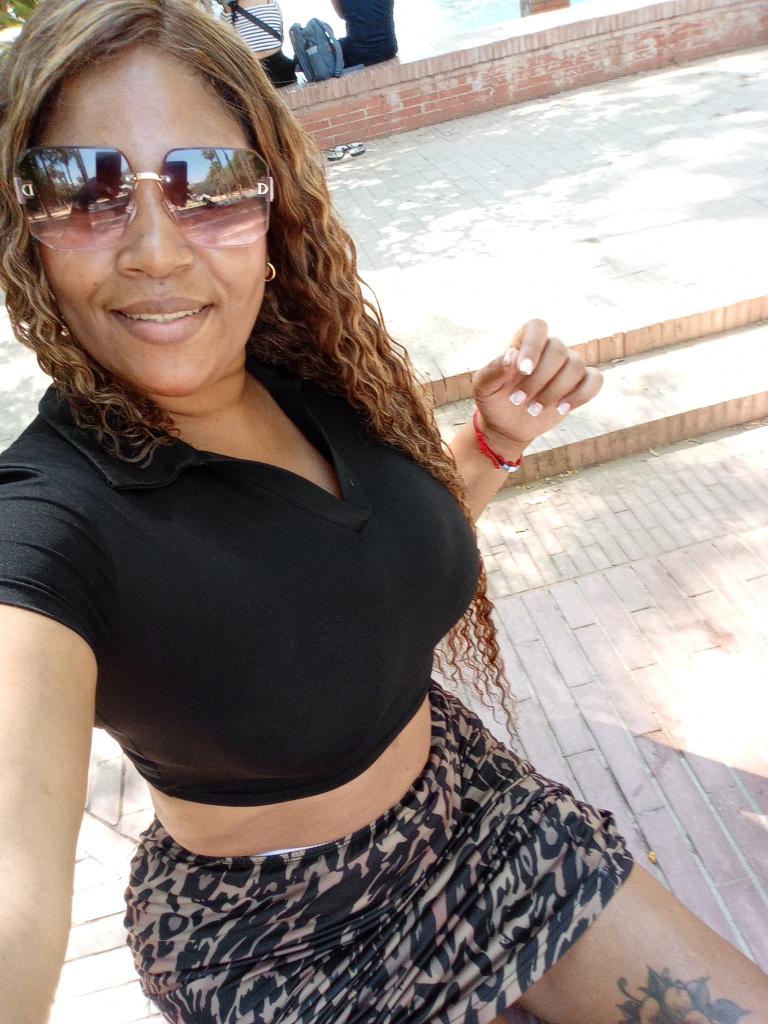 Chica busca chico en Cádiz: Chica busca chico