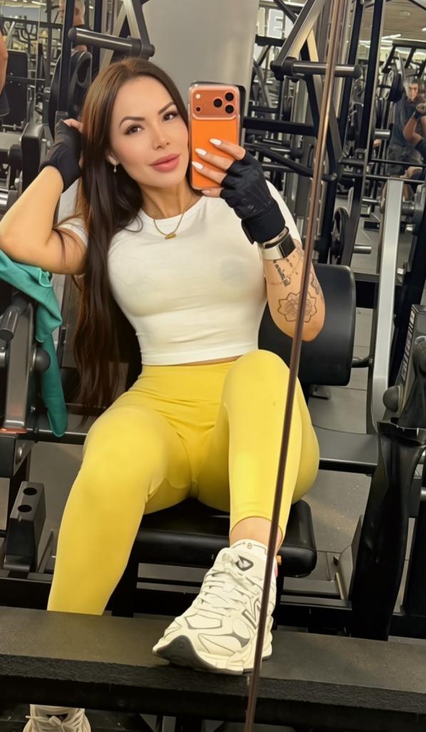 Chica busca chico en Alicante: Chica busca chico