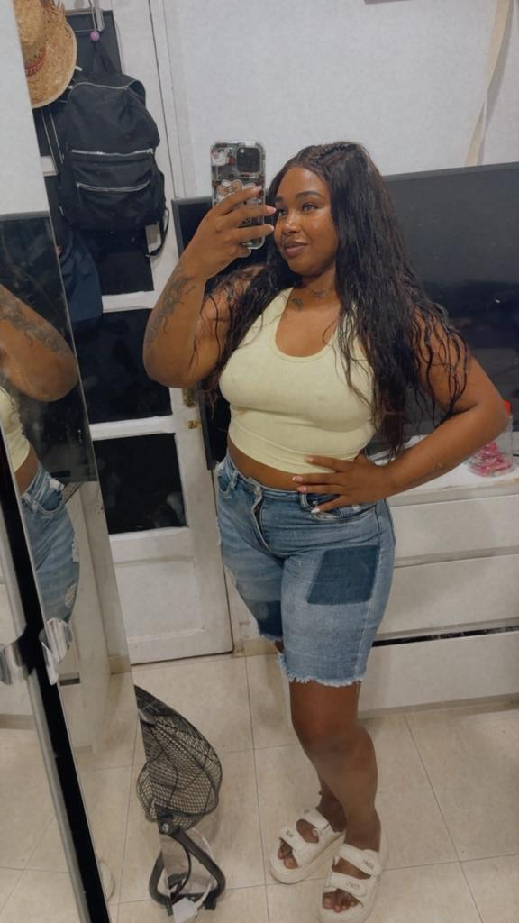Chica busca chico en Cádiz: 