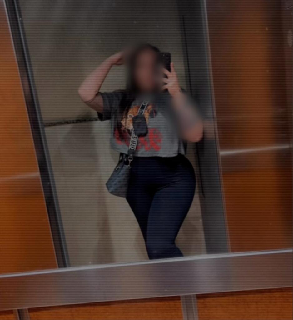 Chica busca chico en Granada: 