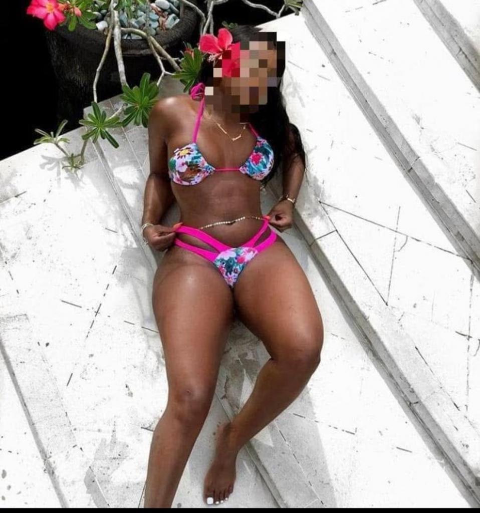 647191156: Chica busca chico en Lérida