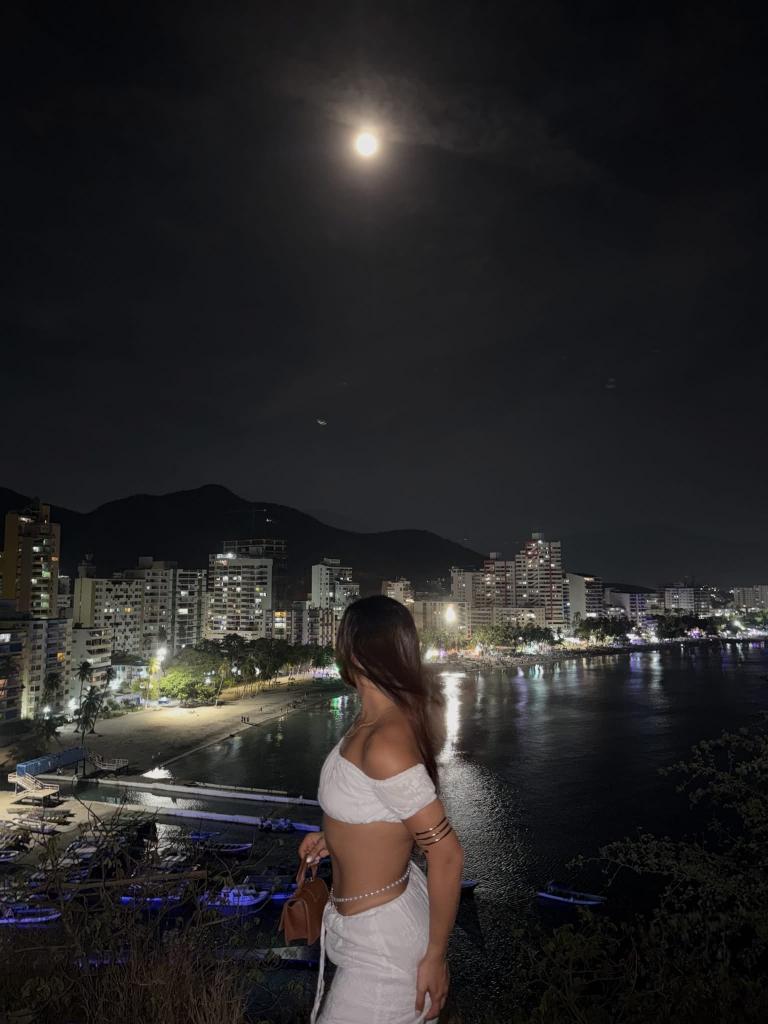 613597759: Chica busca chico en Las Palmas