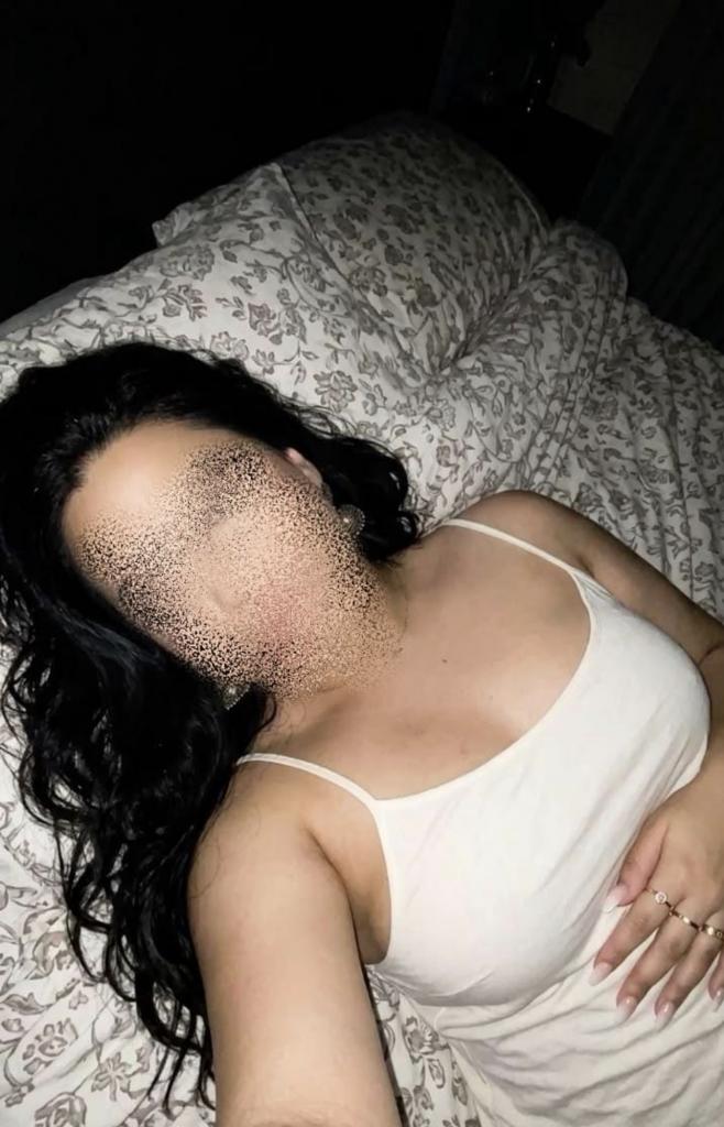604213475: Chica busca chico en Valencia
