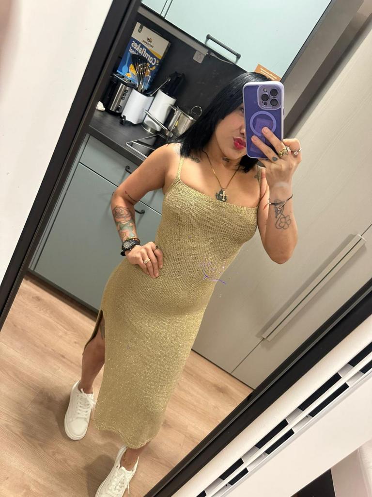 677536401: Chica busca chico en Madrid
