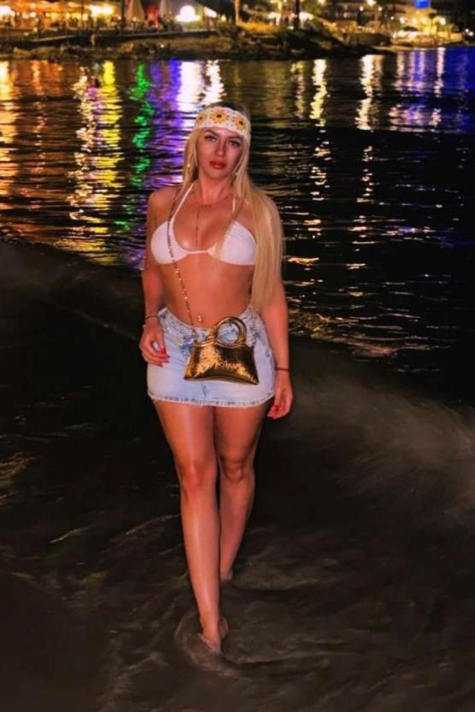 Chica busca chico en Ibiza: 