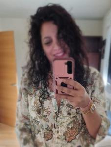 642808029: Chica busca chico en Navarra