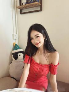 658699612: Chica busca chico en Barcelona