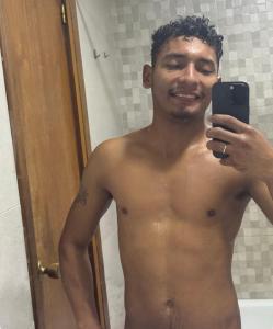 614701859: Chico busca chica en Valencia
