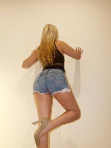 670654613: Chica busca chico en Barcelona