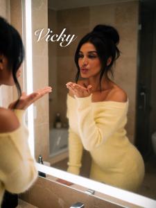 669608091: Chica busca chico en Madrid
