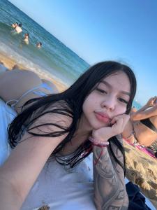 613325850: Chica busca chico en Alicante