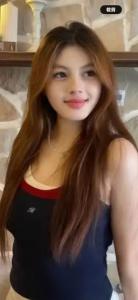 672699129: Chica busca chico en Barcelona
