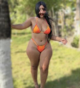 602404363: Chica busca chico en Barcelona