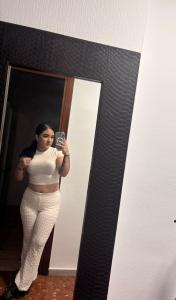 697492654: Chica busca chico en Málaga