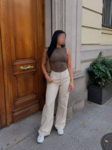 658212663: Chica busca chico en Madrid